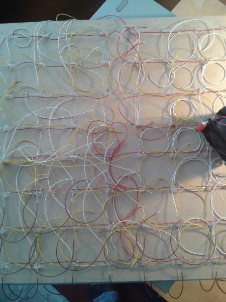 File:LED Tisch LEDs.jpg