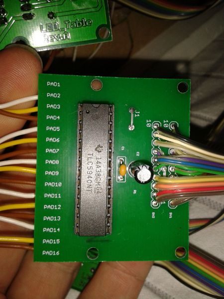 File:LED Tisch PCB.jpg